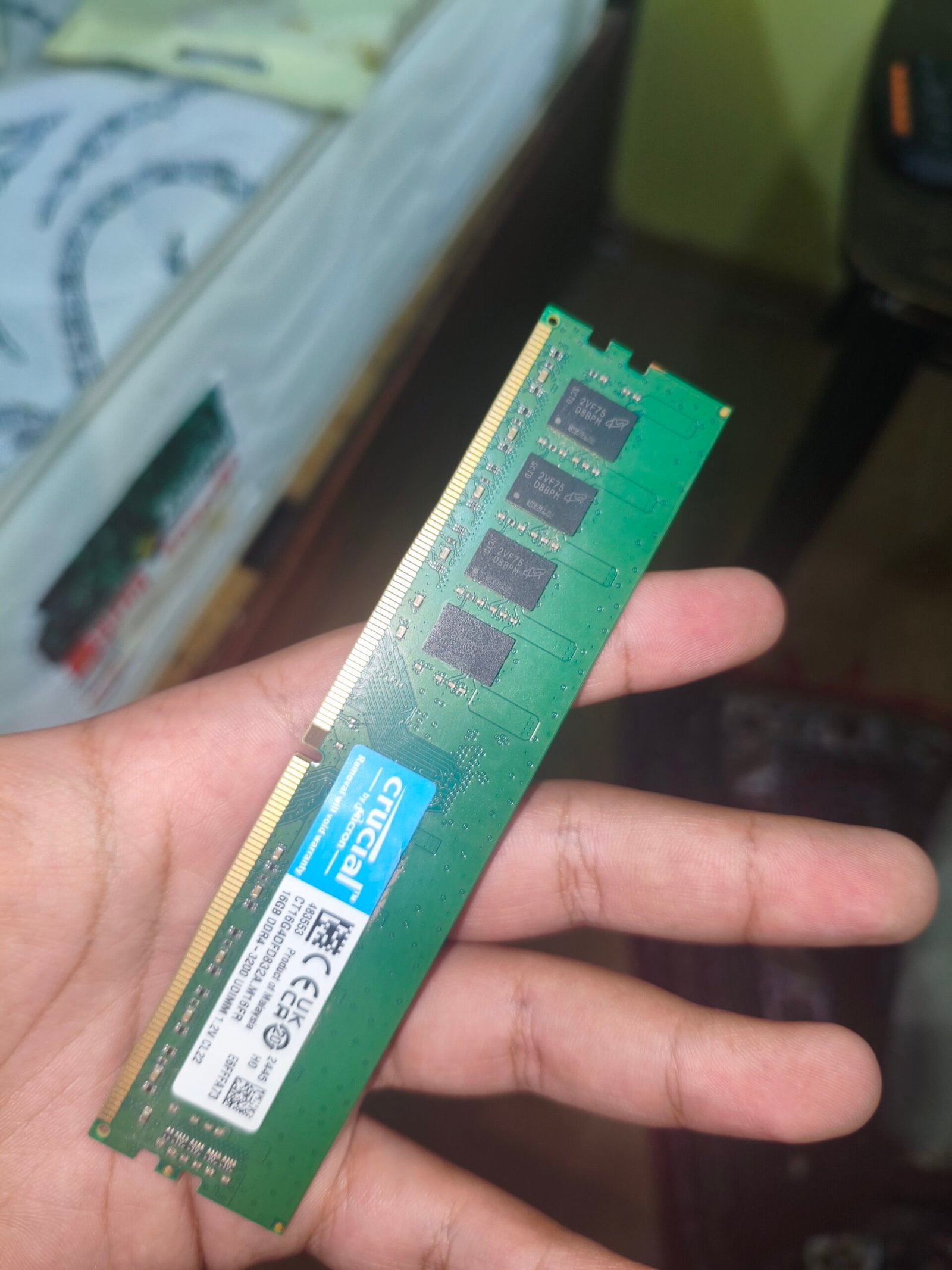 Ram 16 DDR4 3200 crucial green